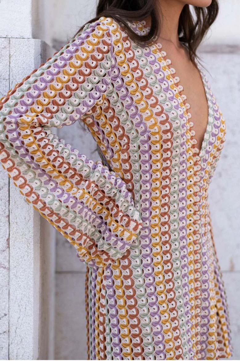 Scallop Circle Print Deep V-Neck Long Sleeve Front Slit Maxi Dress