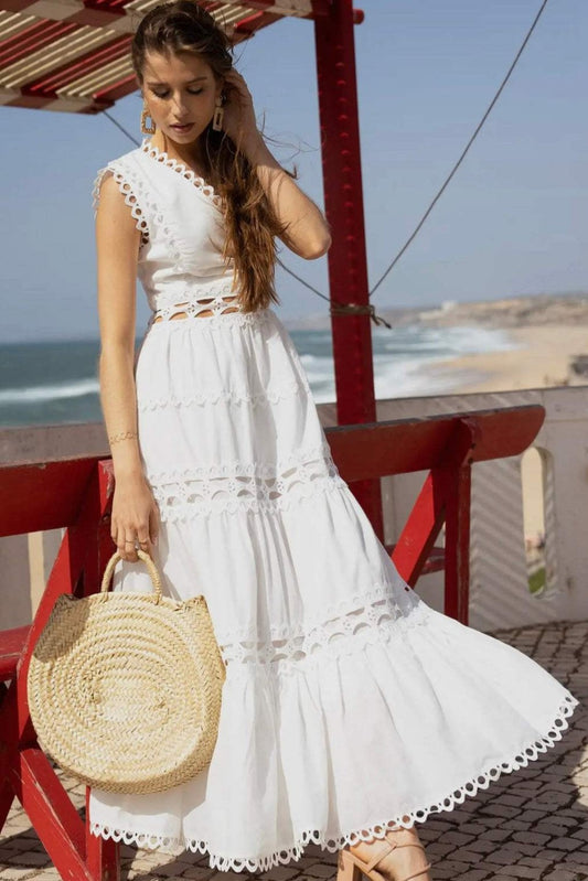 Lace Sleeveless V-Neck Solid Midi Dress
