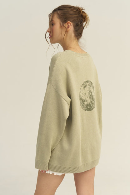 Slim-Fit Graphic Letter Print Versatile Knit Sweater