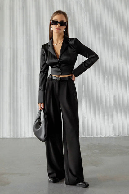 Notched Collar Fitted Blouse