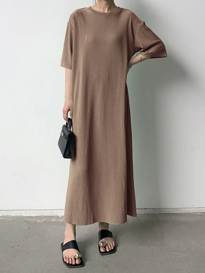 Half Sleeves Loose Pleated Solid Color Round-Neck Midi Dresses
