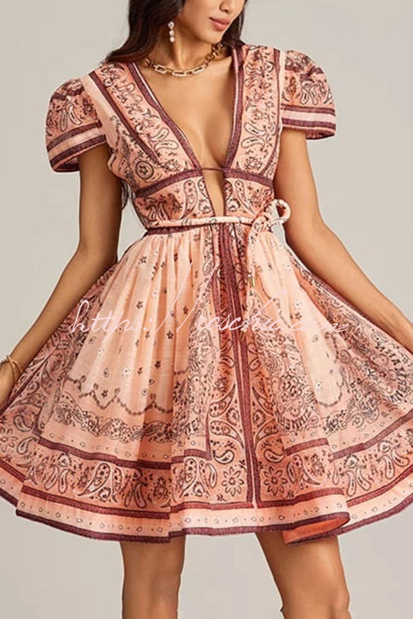 Unique Printed V-neck Short-sleeved Sexy Strappy Mini Dress