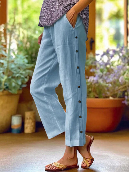 Breathable Cotton And Linen Cropped Trousers With Decorative Side Seams, Side Pockets, And A High Waist.