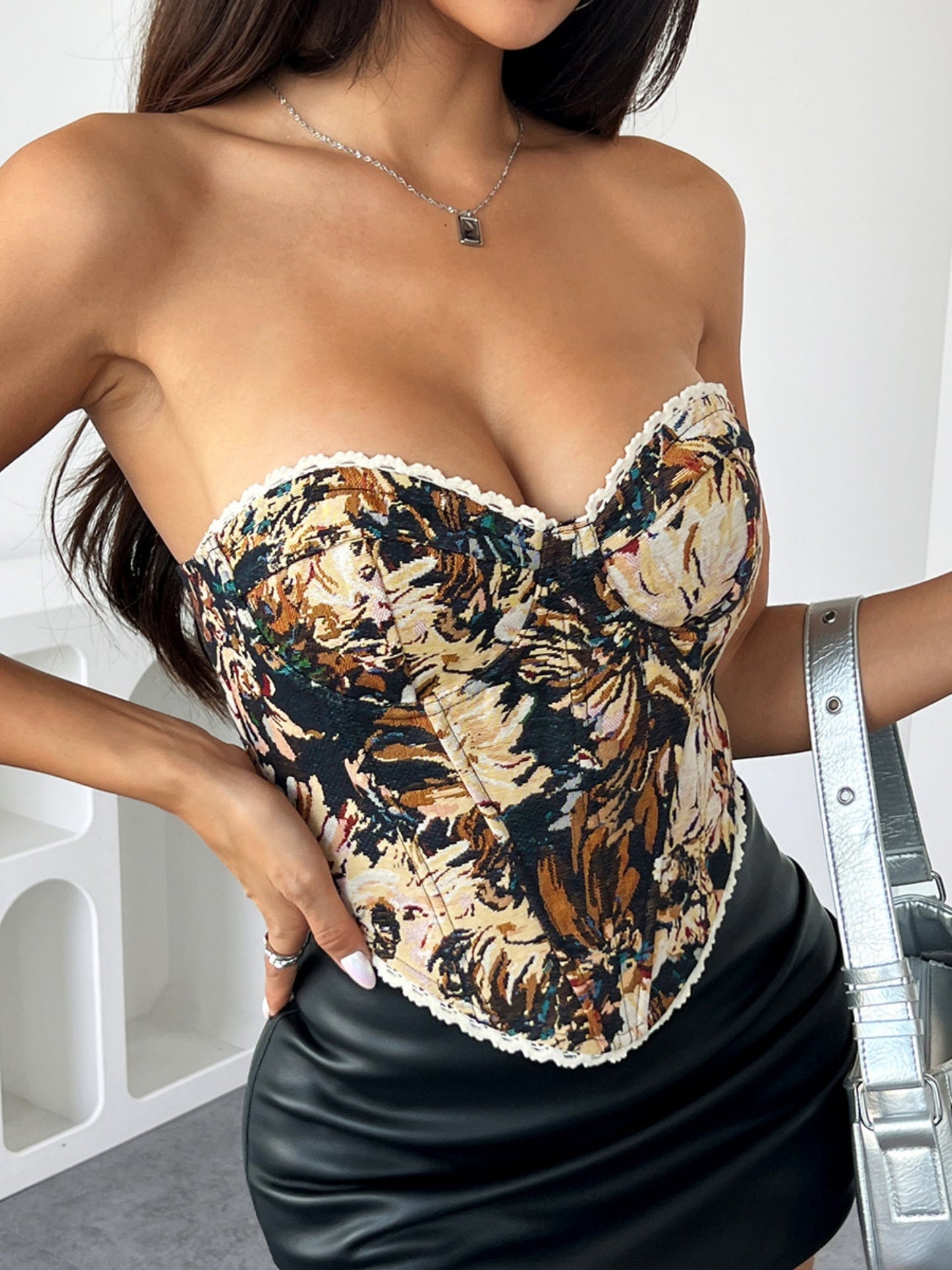 Floral Print Strapless Lace Tethered Fish Bones Strapless Bra