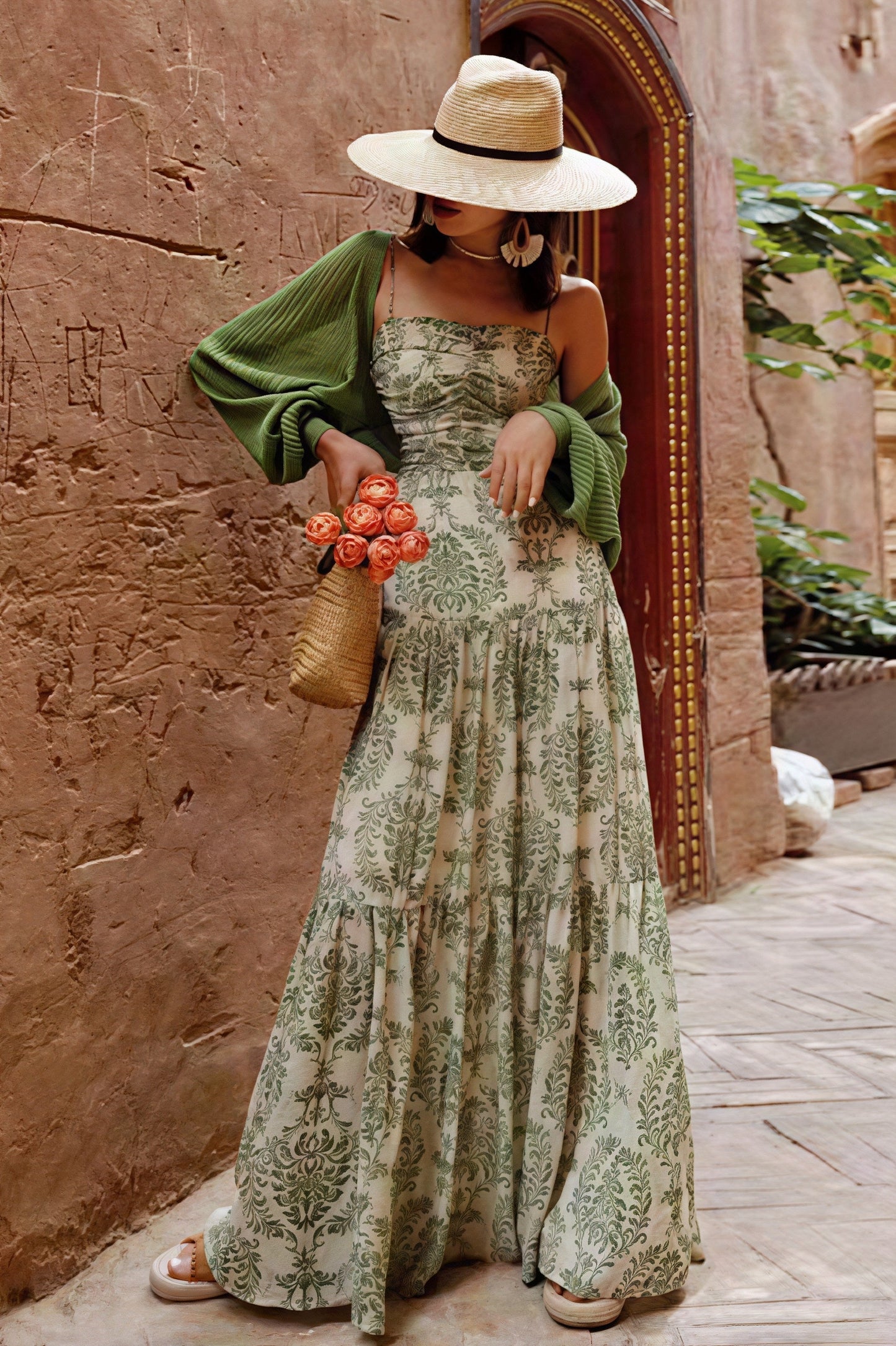 Damask Floral Print Spaghetti Strap Ruched Bust Maxi Dress
