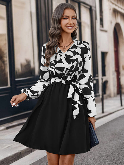 Flared Dresses V-Neck Long Sleeves V-Neck Belted Printed Mini Dress