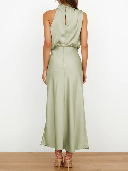 Sleeveless Solid Color Halter-Neck Midi Dresses