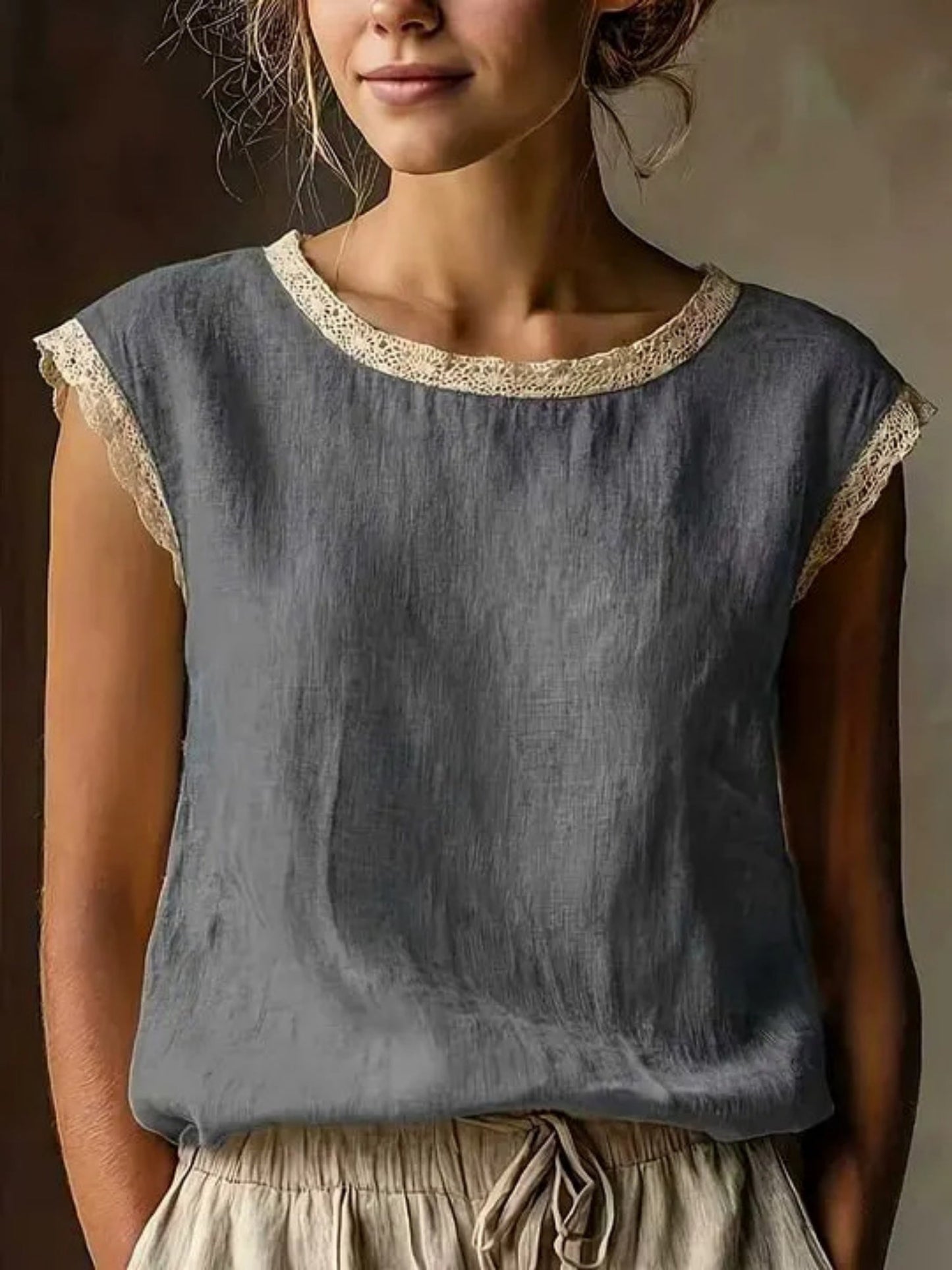 Lace Trim Color-blocked Crew Neck T-shirts