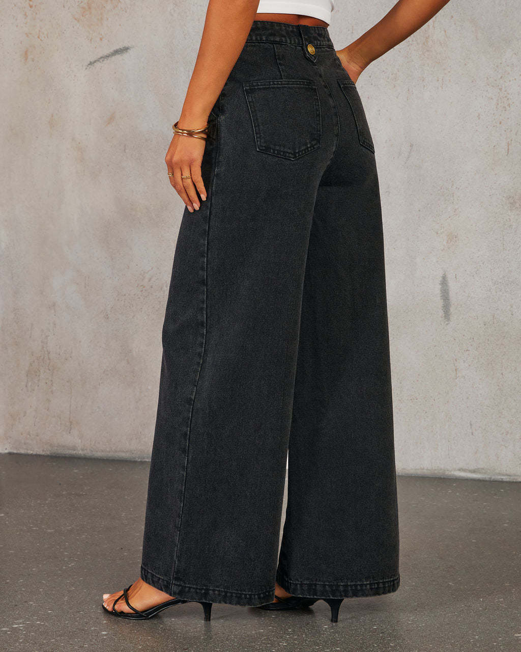 Frenzy Denim Flared Jeans - Black