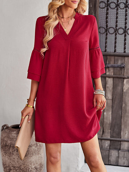 Loose Short Sleeves Falbala Solid Color V-Neck Mini Dresses