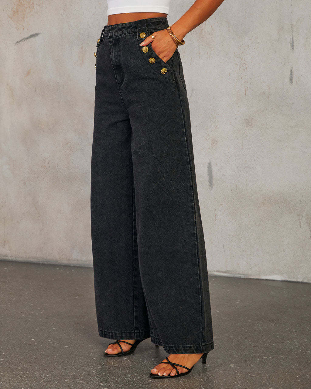 Frenzy Denim Flared Jeans - Black