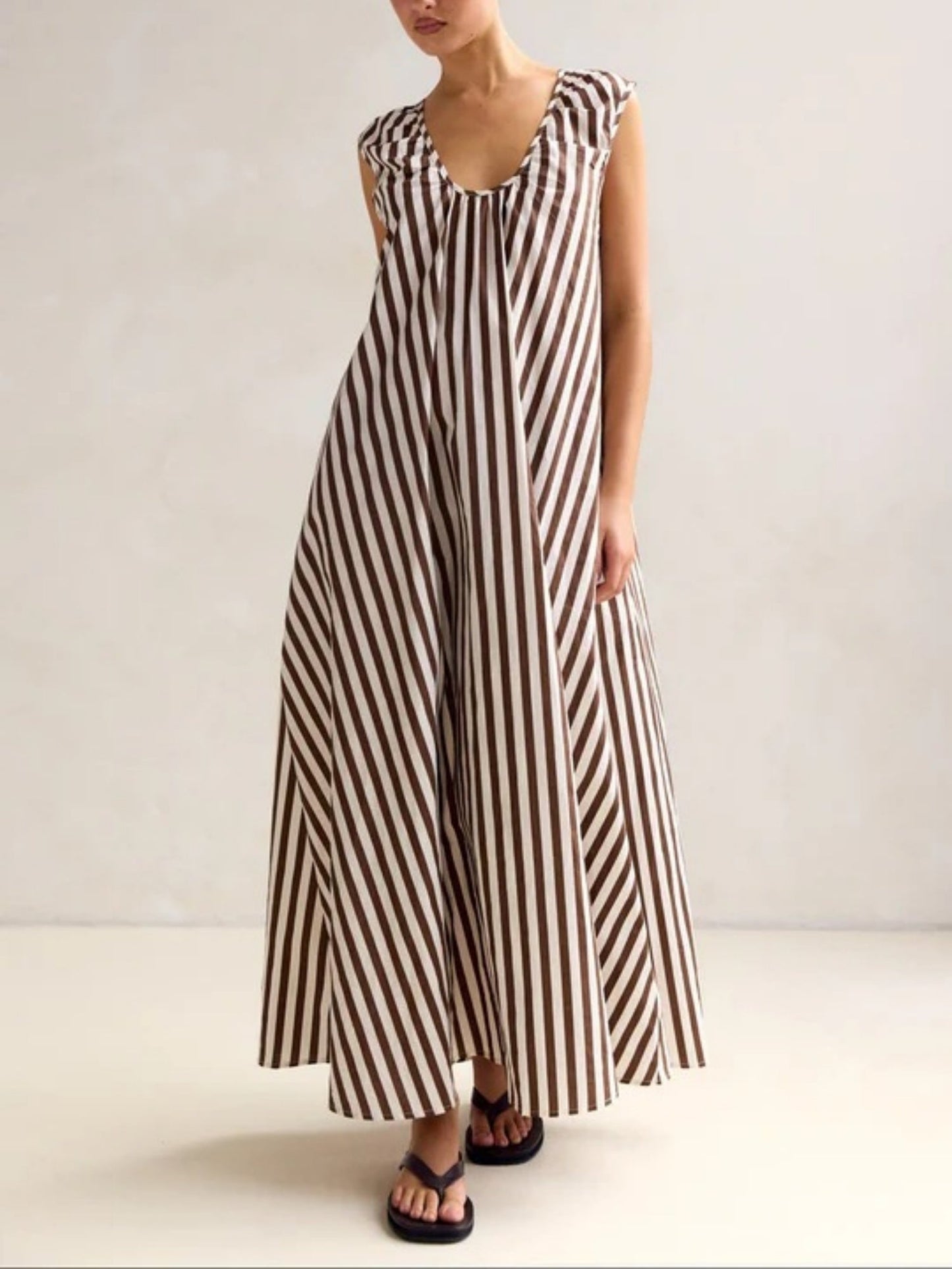 Polka Dots U-neck Sleeveless Large Skirt Maxi Dresses