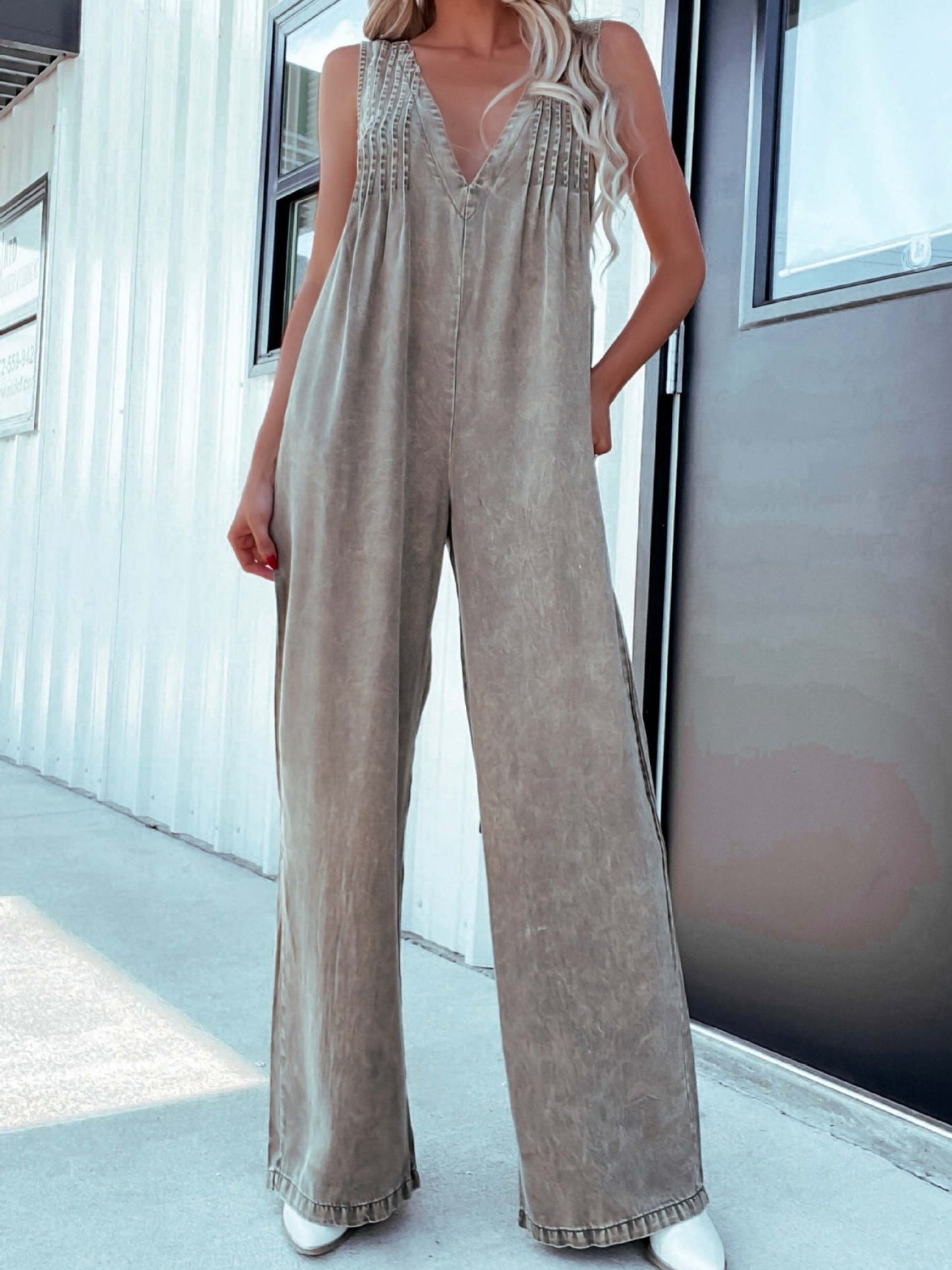 Denim Washed V-neck Sleeveless Loose-fit Jumpsuits