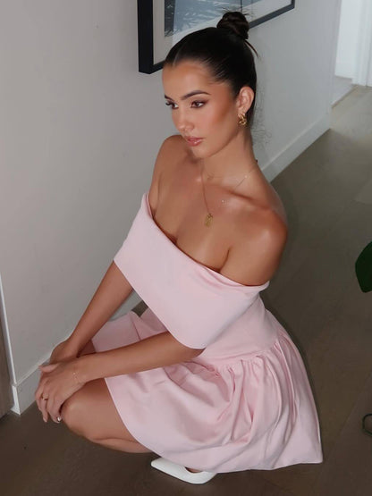 Skater Dresses Polyester Bateau Neck Pleated White Elegant Sleeveless Flared Dress Mini Dresses