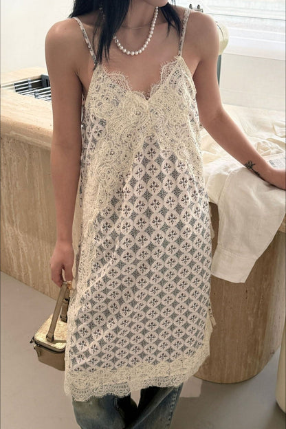Spaghetti Strap V-Neck Lace Panel Geometric Tile Print Cami Midi Dress