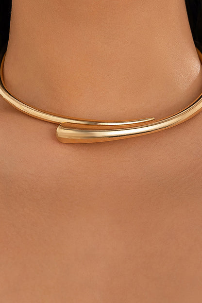 Luxe Curve Choker