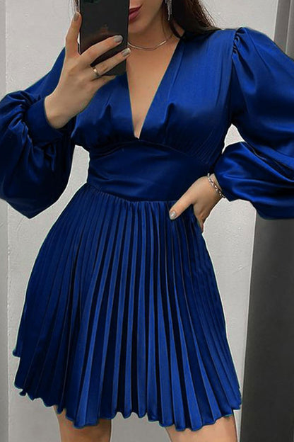Trendy V-neck Balloon Sleeve Pleated Mini Dress