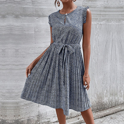 Round Neck Pleated Floral Print Maxi Dress in Multiple Colors