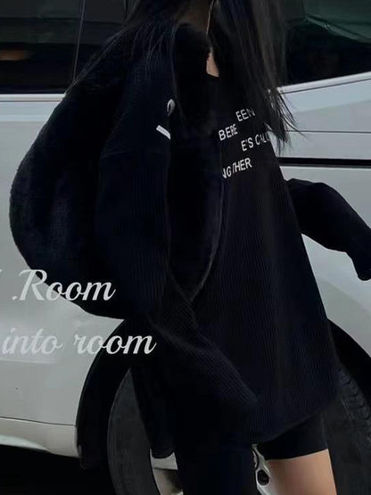 Letter Print U Neck Irregular Slit Long Sleeve Knit