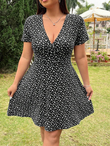 Floral Print V-neck Short Sleeve Mini&Short Dresses