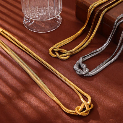 Logan Knot Necklace