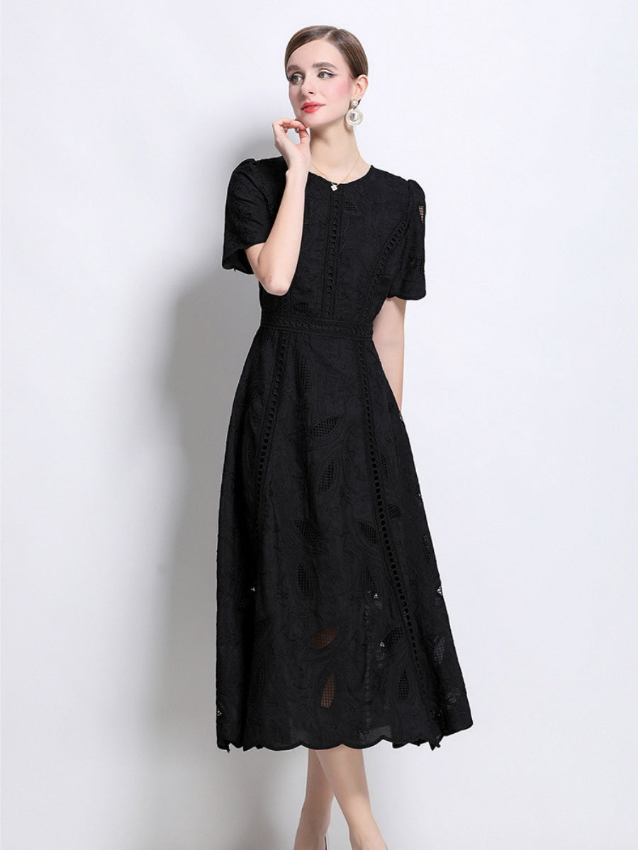 Retro Heavy-duty Hollowed-out Embroidered Round Neck Waist-cinching Short-sleeved Dress