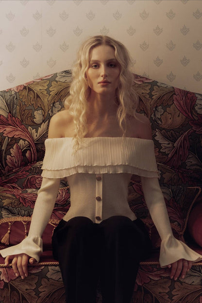 Paneled Ruched Buttoned Off-the-Shoulder Long Sleeve Tee