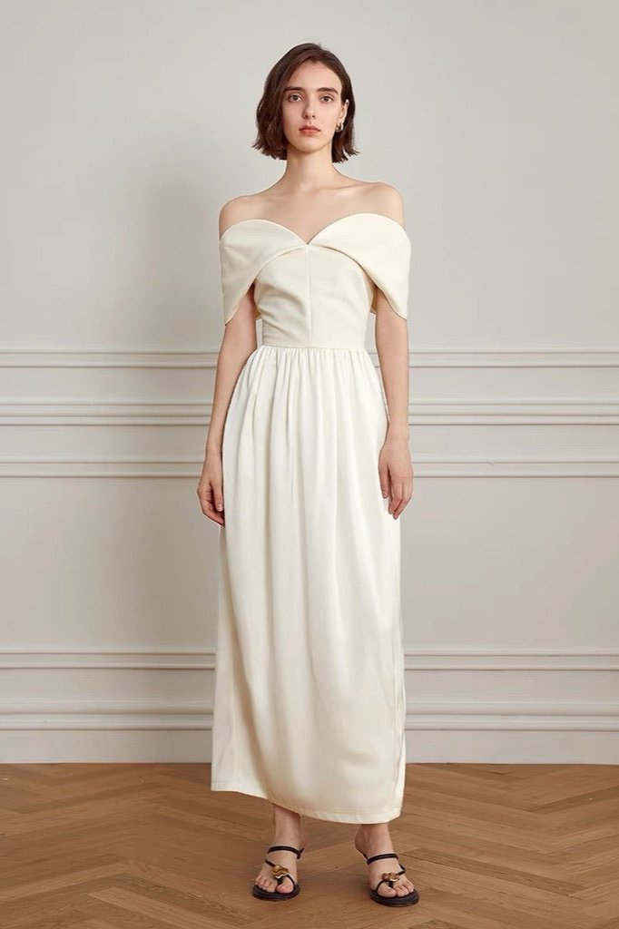 Off the Shoulder Foldover Neckline Pleated A-Line Floor Length Maxi Dress