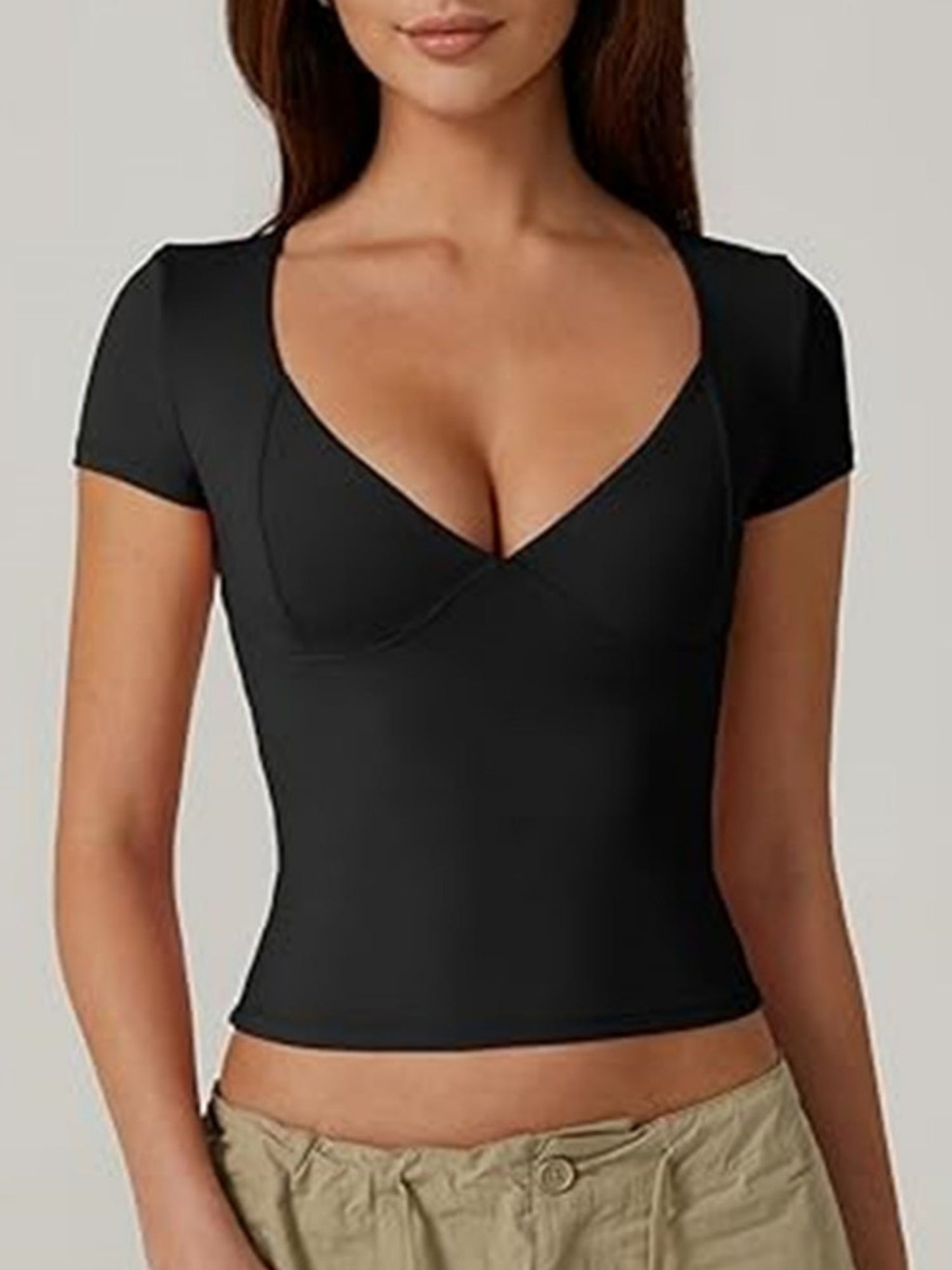 V-neck Short Sleeves Slim-fit T-shirts