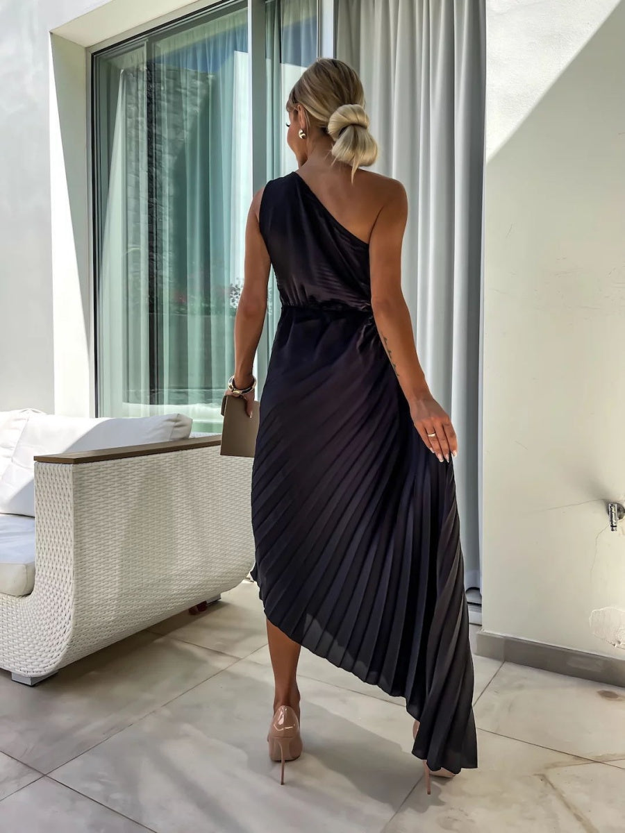 Sloping Shoulders Pleated Hollow Flowers Parties Bridesmaid Maxi Dresses