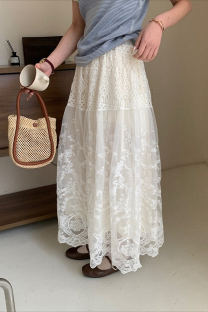 Relaxed Lace Vintage A Line Skirt