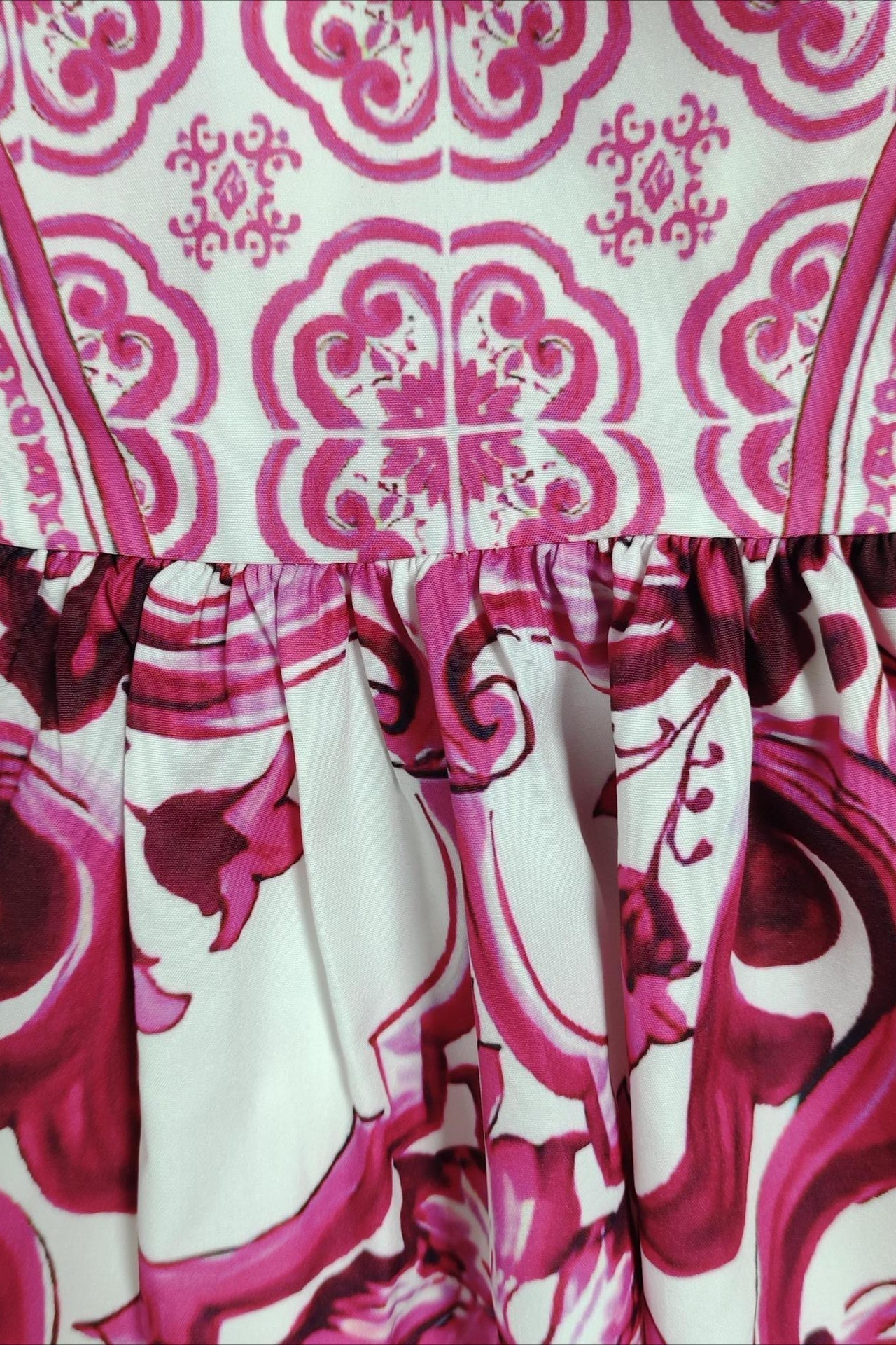 Mediterranean Print Sweetheart Neck Tiered Flounce Hem Maxi Dress