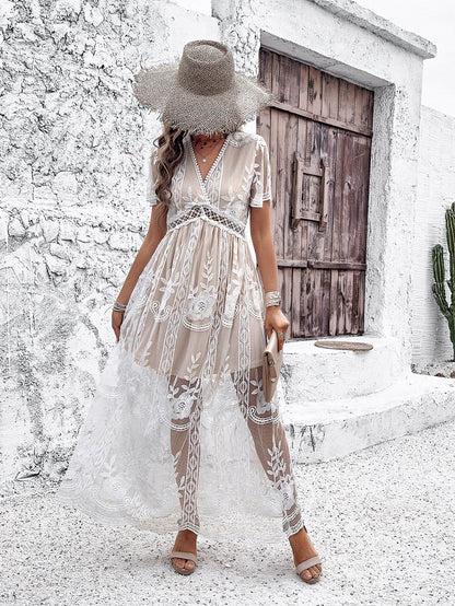 Iconic Entrance Lace Maxi Dress - White