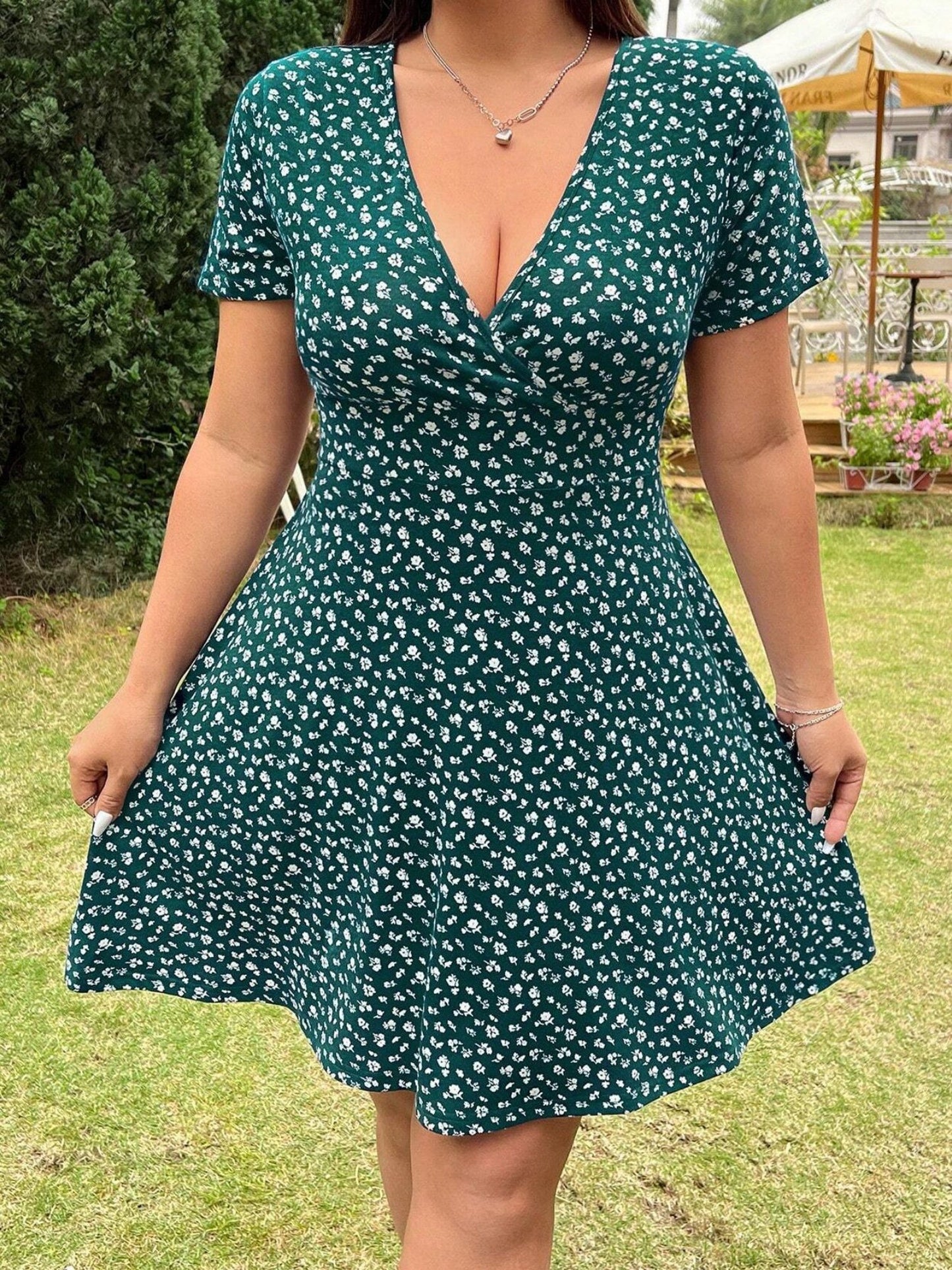 Floral Print V-neck Short Sleeve Mini&Short Dresses