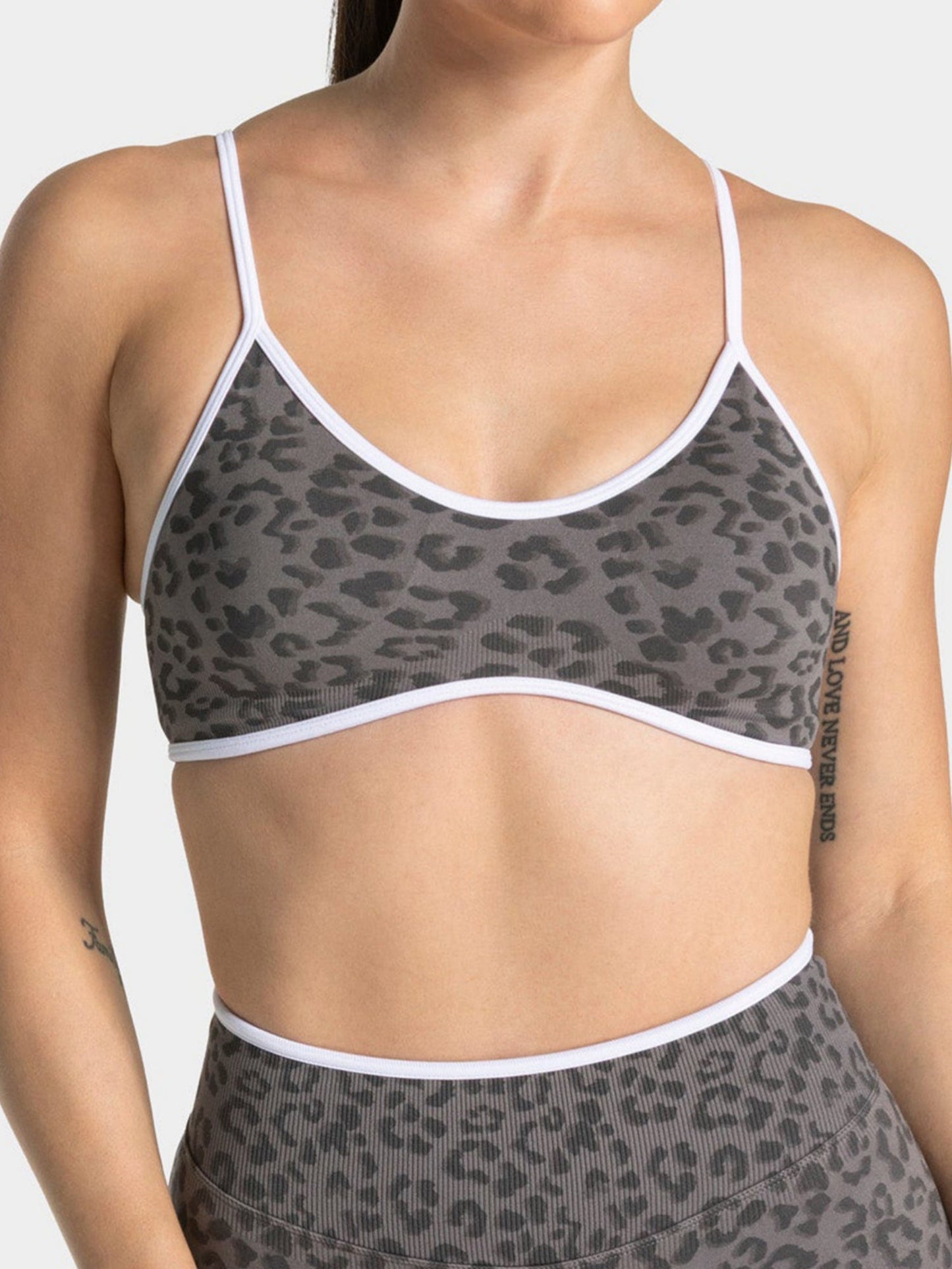 Leopard Print Contrasting Edging Yoga Bra Shockproof Slings Sports Vest