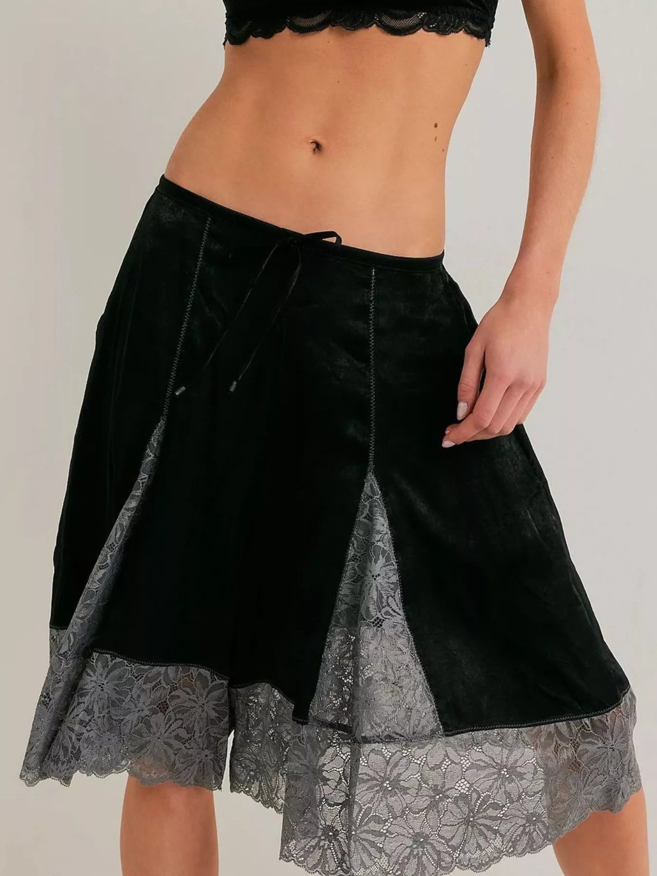 Teddi Drawstring Lace Shorts
