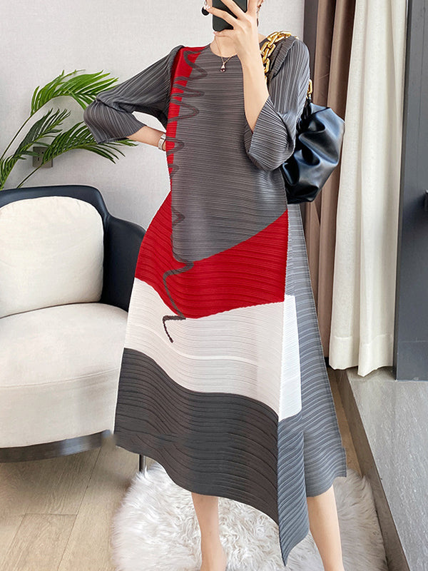 Loose Three-Quarter Sleeves Contrast Color Pleated Printed Round-Neck Midi Dresses