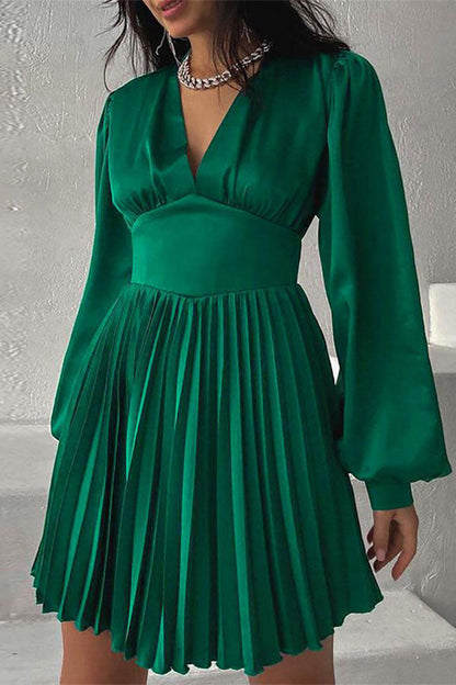 Trendy V-neck Balloon Sleeve Pleated Mini Dress