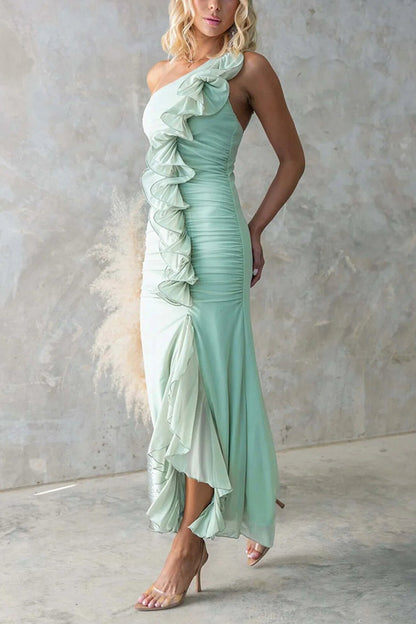 Fashion One-shoulder Pleated Sexy High Slit Slim Dress
