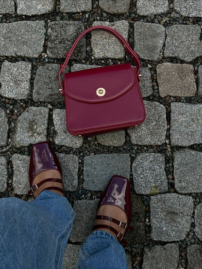 | Structured Shoulder Bag – Everyday Handbag