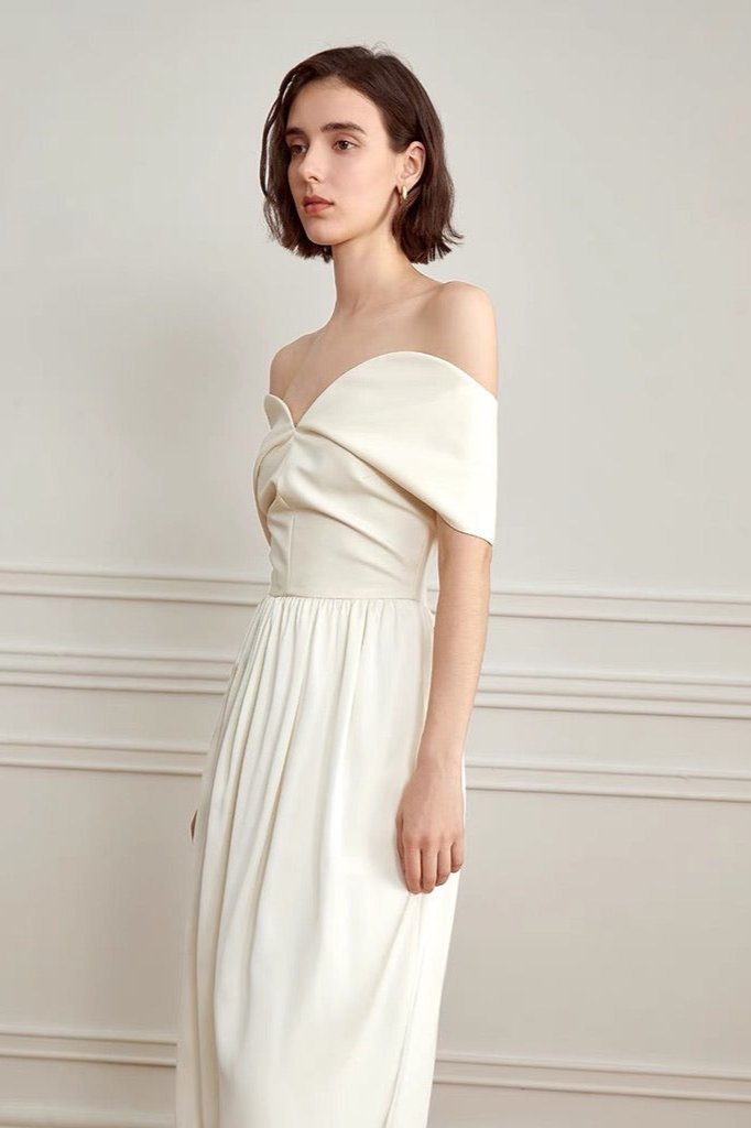 Off the Shoulder Foldover Neckline Pleated A-Line Floor Length Maxi Dress