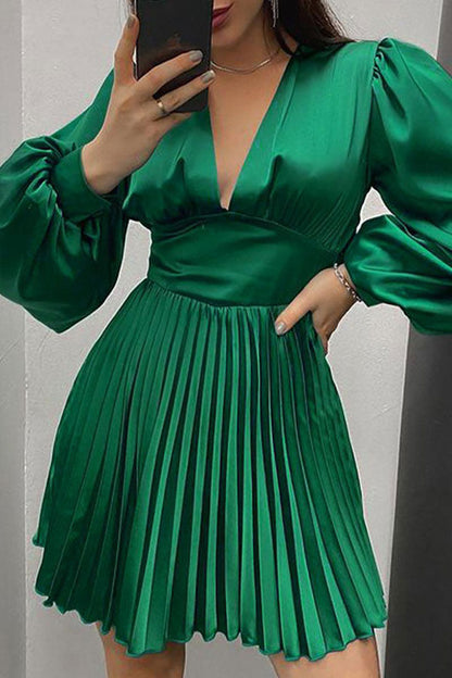 Trendy V-neck Balloon Sleeve Pleated Mini Dress