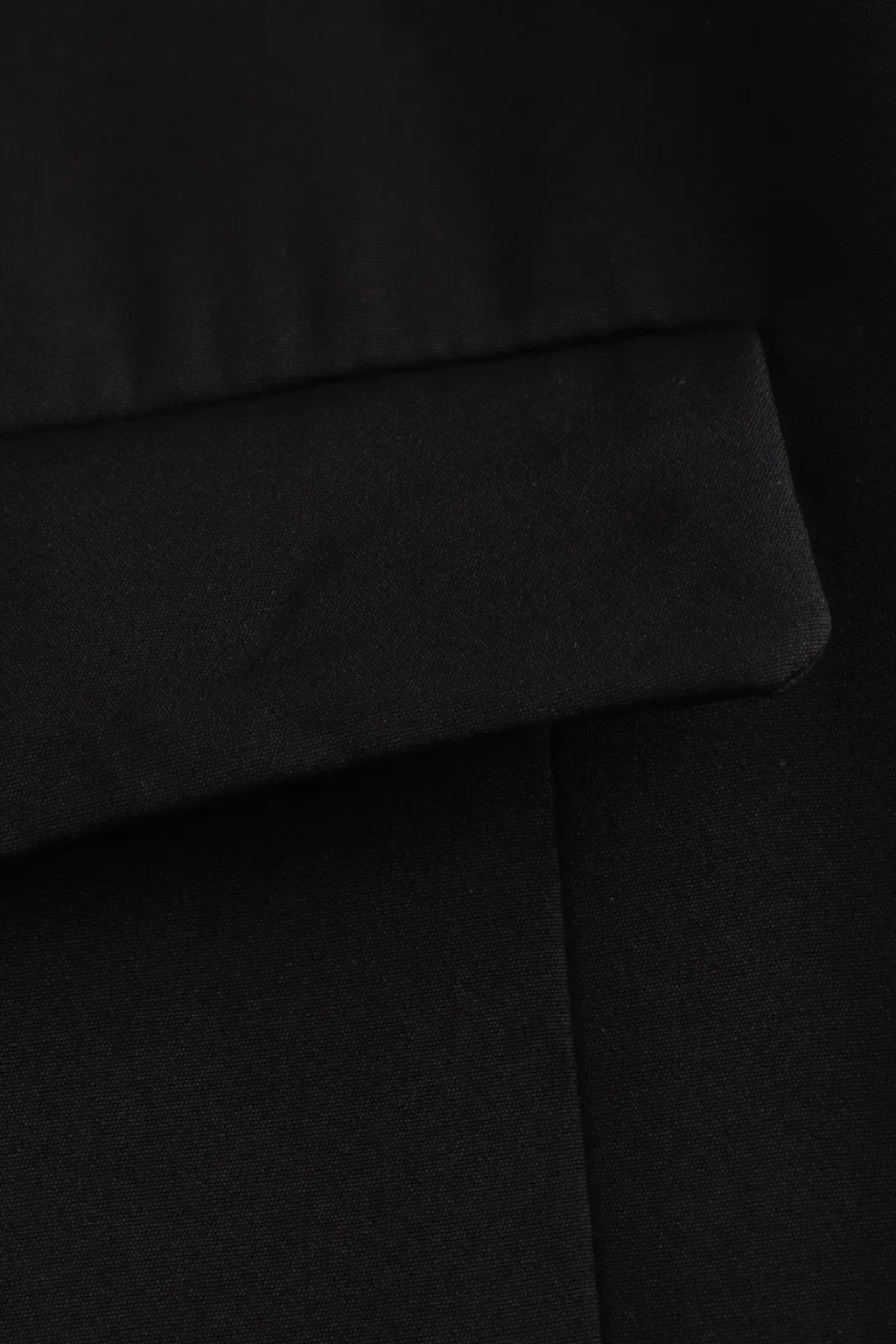 Cropped Utility Jacket | Turn-Down Collar, Flap Pockets