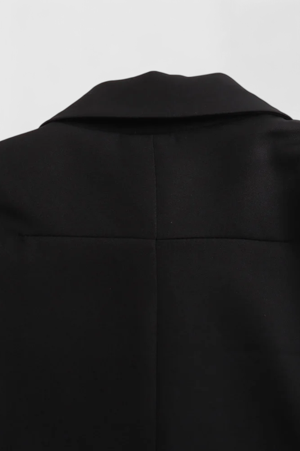 Cropped Utility Jacket | Turn-Down Collar, Flap Pockets