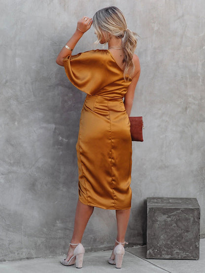 Pleated Backless Sexy One-Shoulder Short Sleeves Midi Dress