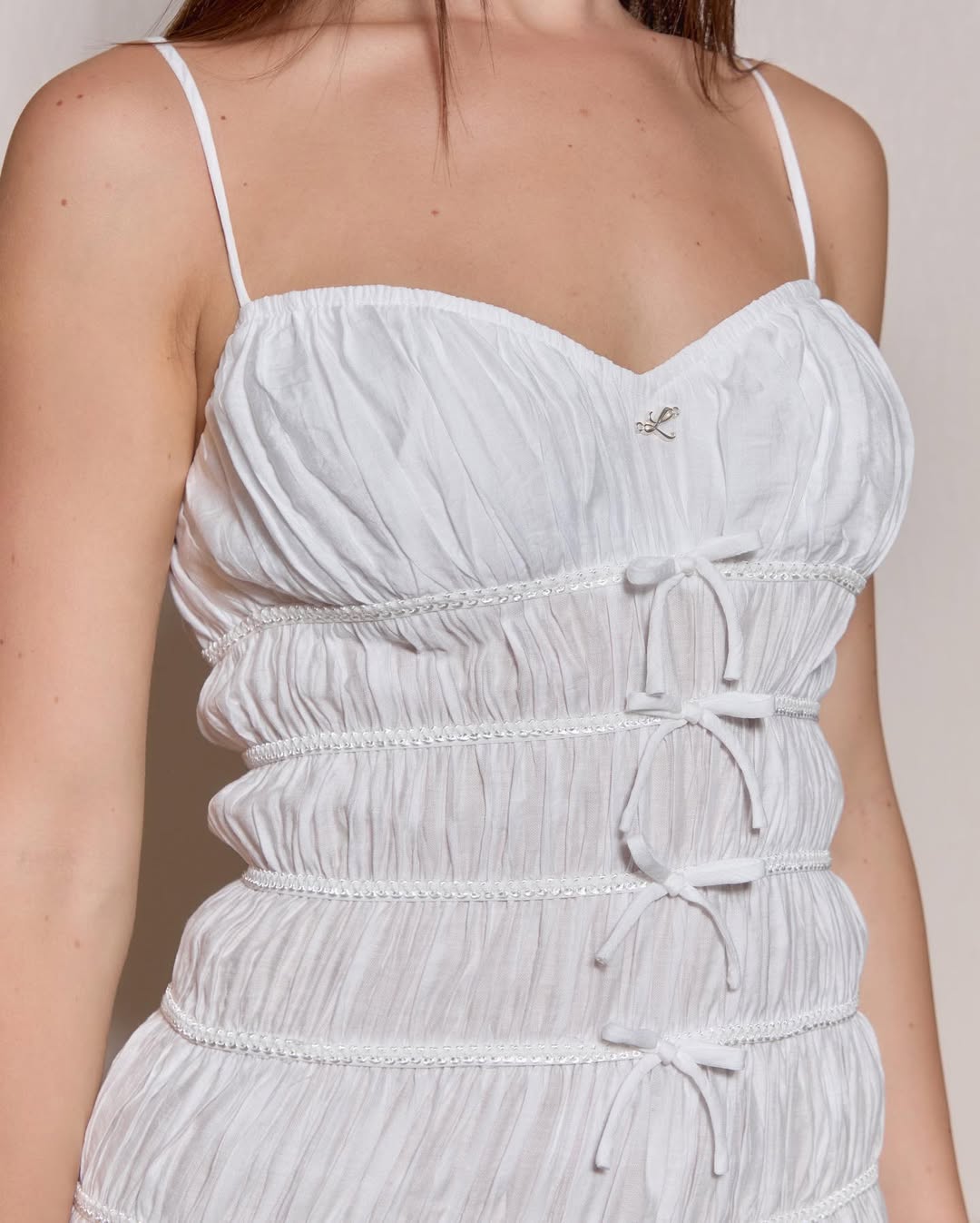 Elegant White Ruched Maxi Dress – Slimming Vacation Outfit for Photos