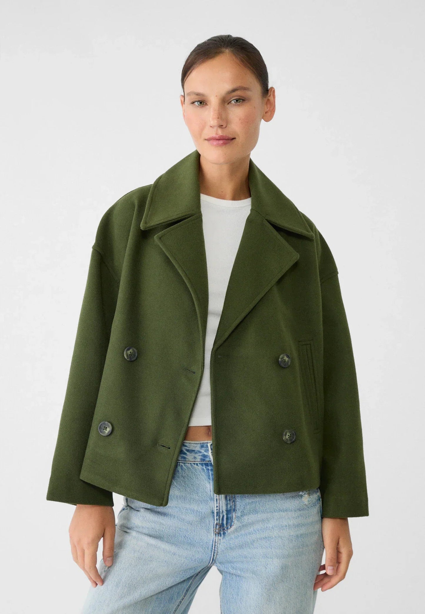 Chic Cropped Double-Breasted Jacket in Luxurious Wool Blend for Elegant Style