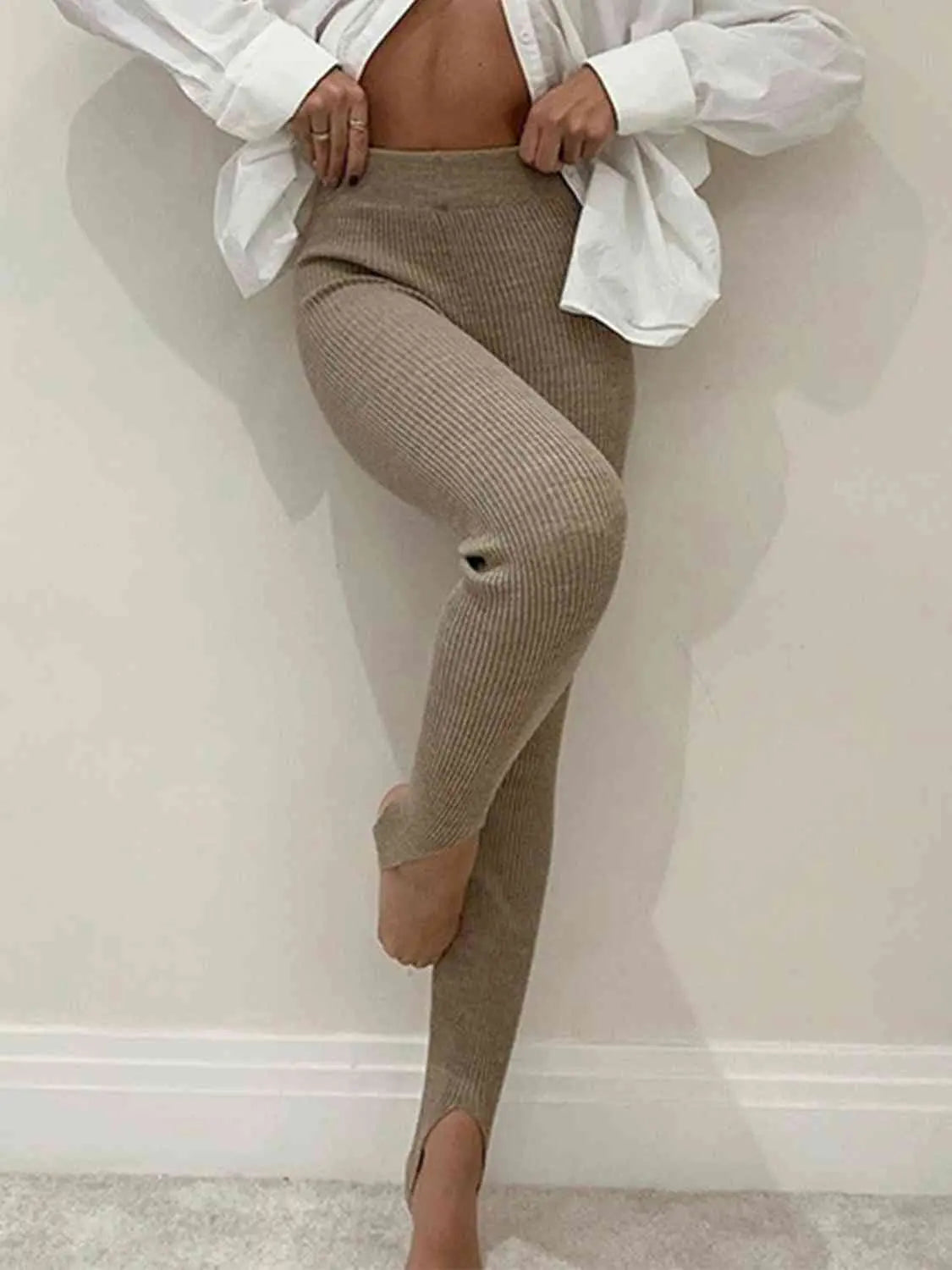 Women Ribbed Mid-Waist Leggings