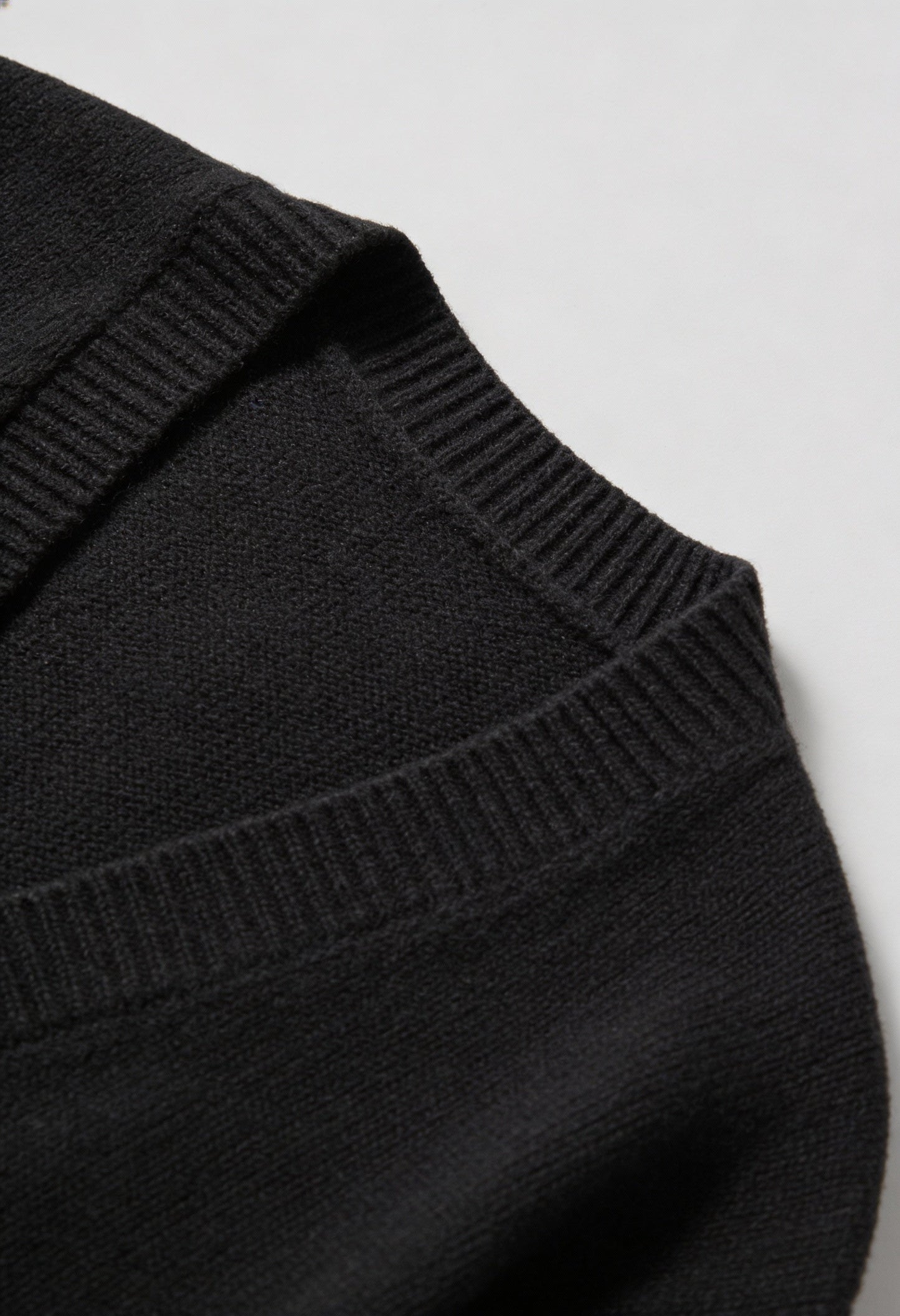 Knit V-Neck Cardigan | Button Front Long Sleeve Regular Fit