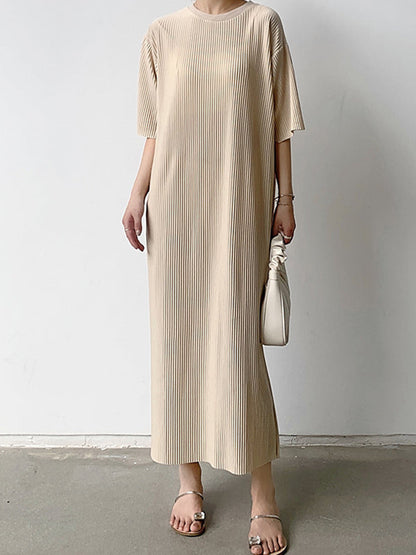 Half Sleeves Loose Pleated Solid Color Round-Neck Midi Dresses